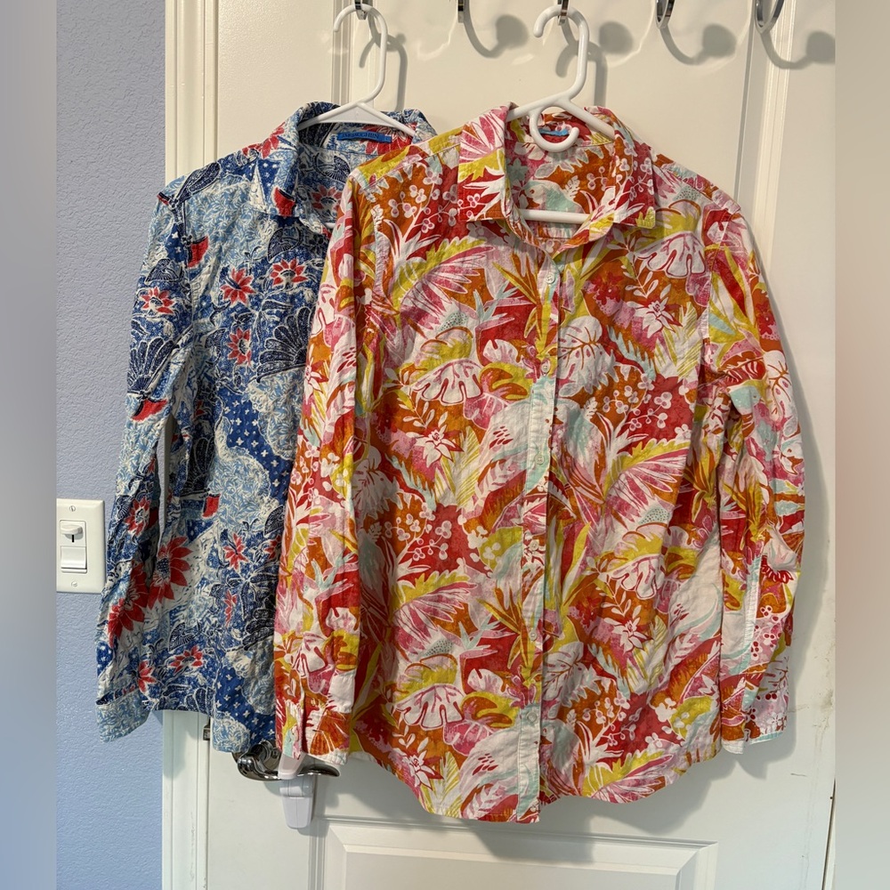 J. MCLAUGHLIN Button Down Floral Shirt Size Large